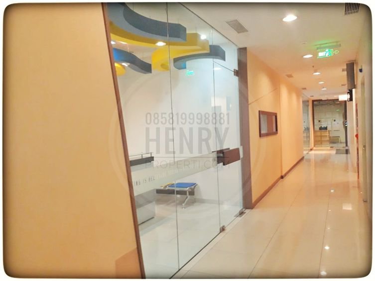 For Rent Great Office 125 m2 Full Furnish at APL Tower Mid Floor