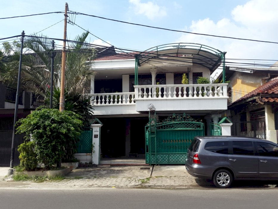 DIJUAL RUMAH SECONDARY DI PINGGIR JALAN UTAMA AREA MALAKA DUREN SAWIT