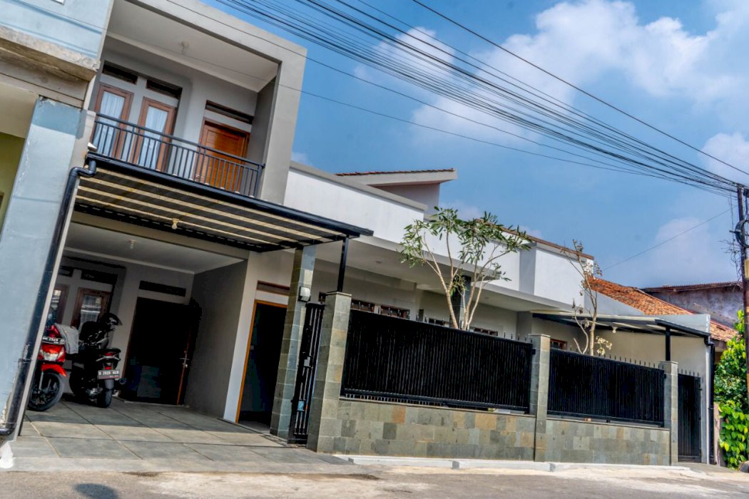 Rumah Cantik 2 Lantai di Cimahi Utara dan Area Bandung Utara