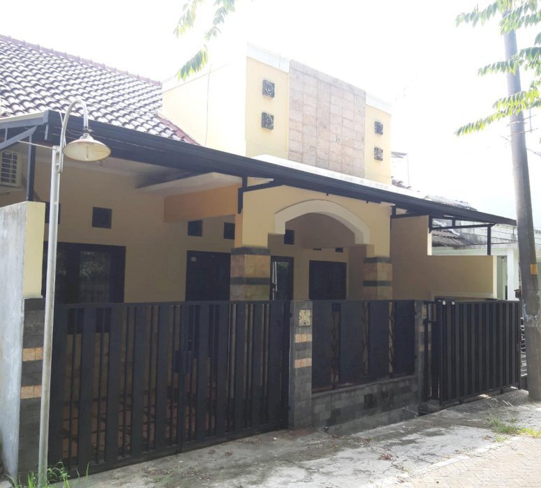Rumah Di Perumahan Sinar Waluyo Semarang