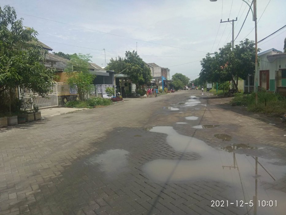 DI JUAL RUMAH STRATEGIS 2 LANTAI DI PASURUAN JAWA TIMUR
