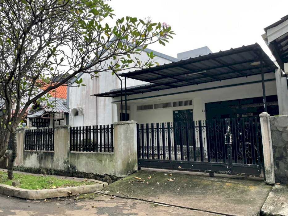 Rumah 1 Lantai Belakang Informa Jl Balikpapan Mega Cinere