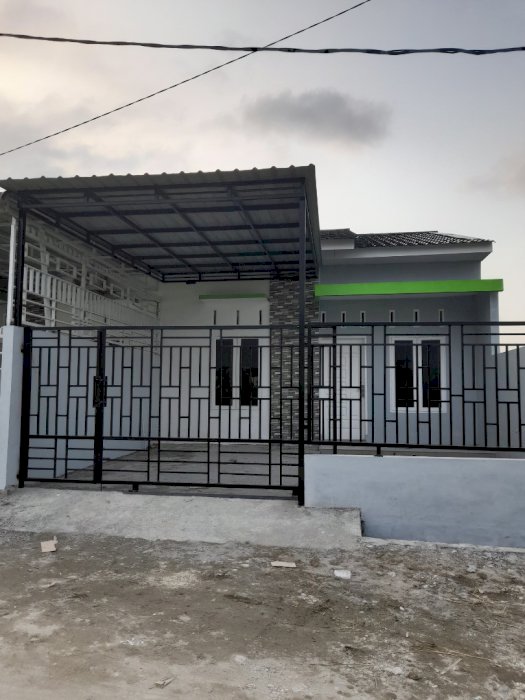 RUMAH READY DI PADANG BULAN