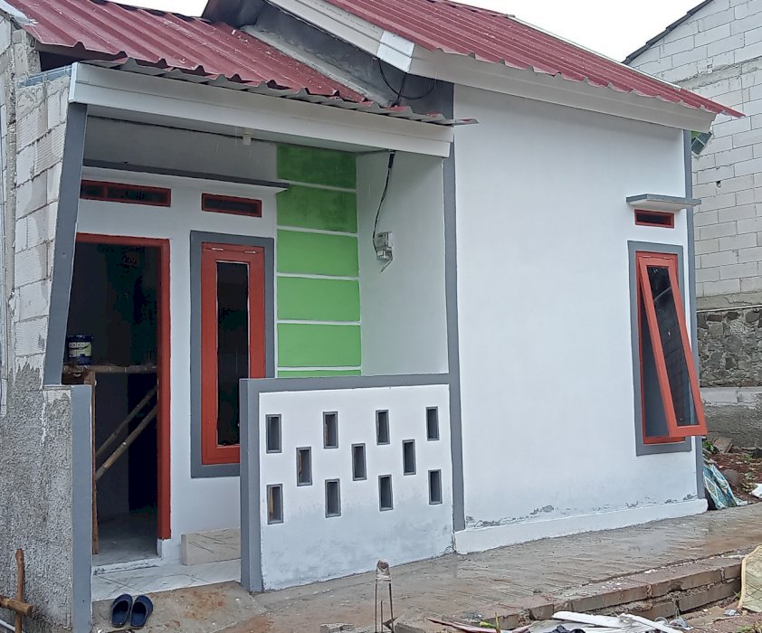 RUMAH MUNGIL DIPINGIRAN KOTA DEPOK