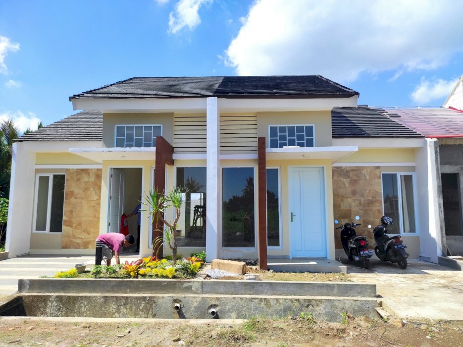 CLUSTER DI POROS JALAN BARUGA RAYA