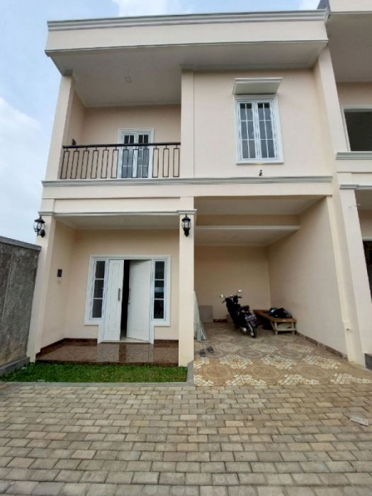 di jual rumah 2 lantai GERATIS biyayaÂ² all in