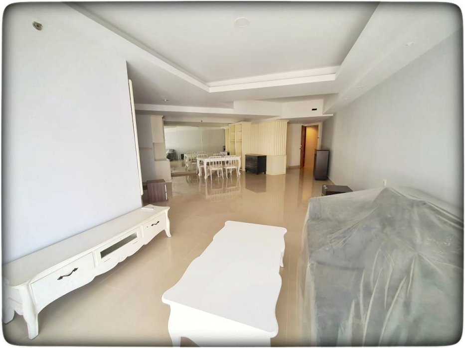 Dijual Termurah 3+1BR Full Renov dan Furnish Lt Tinggi di Taman Angrek