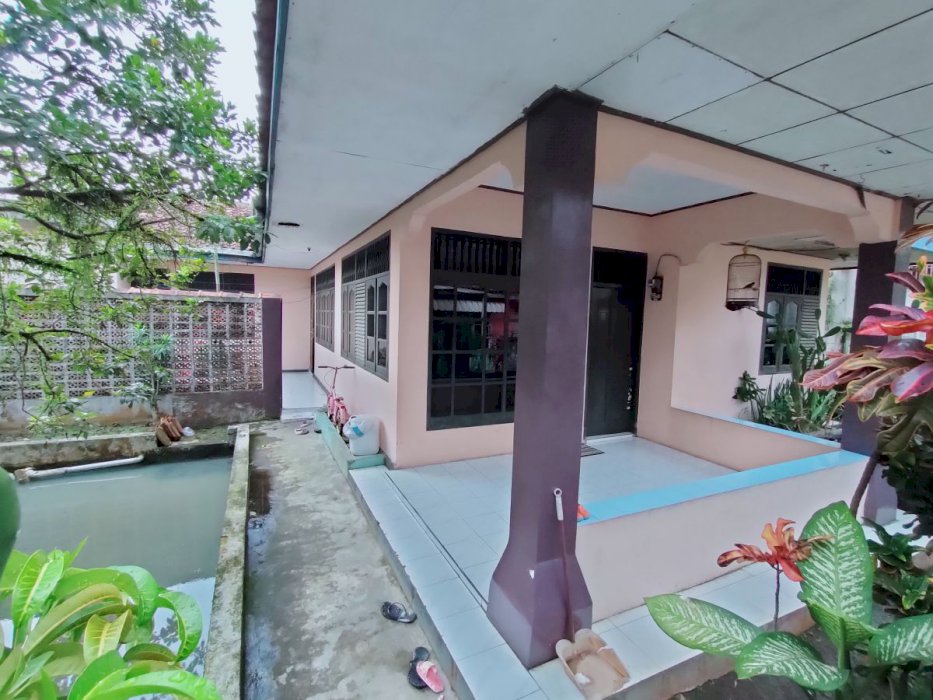 Di jual Rumah sejuk dan nyaman di Bogor di jual murah dengan kolam