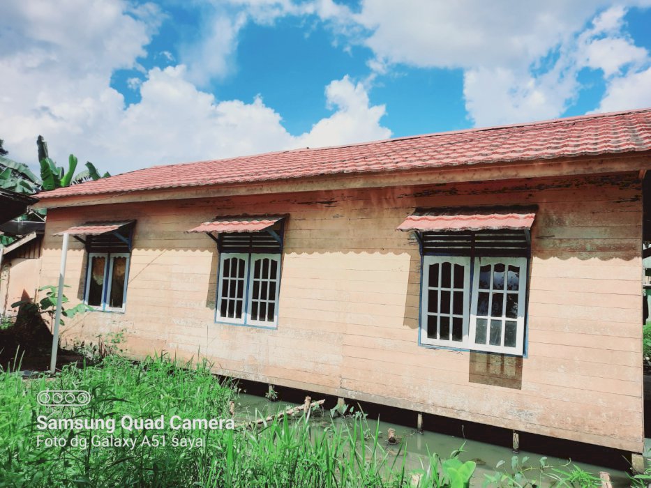 Rumah Kayu Dijual Cepat