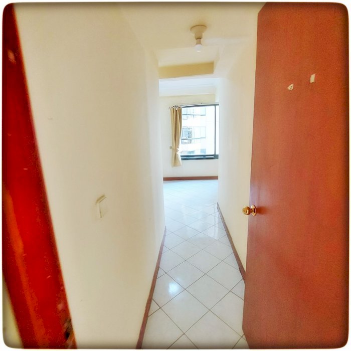 Dijual Termurah 2+1BR UnFurnish Lantai Rendah Taman Anggrek Condominiu