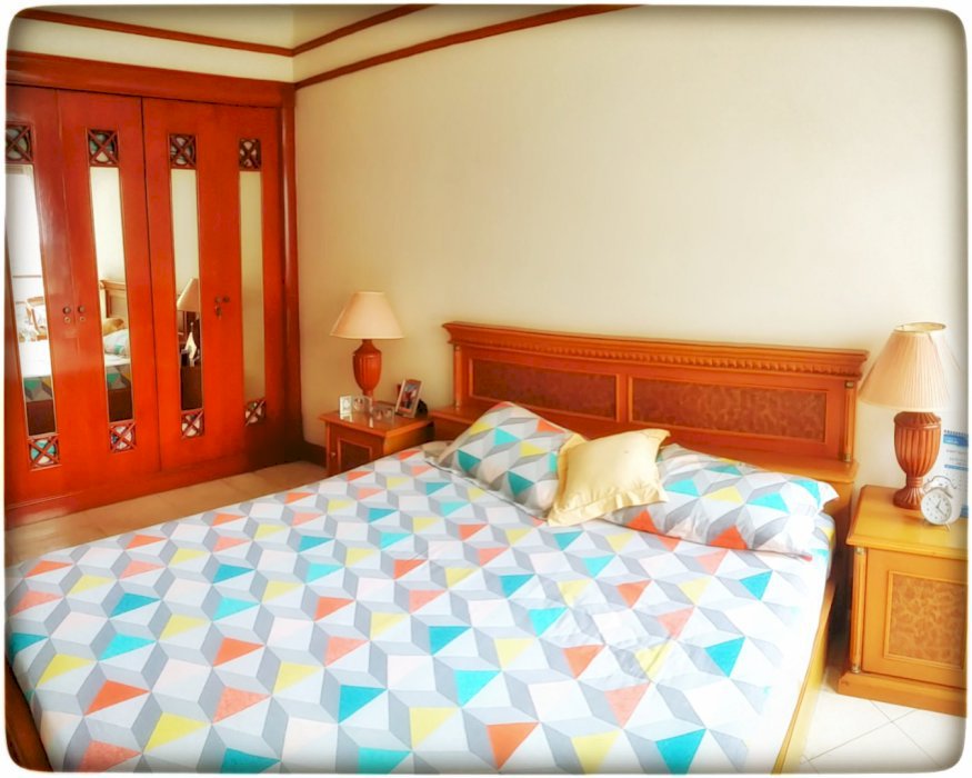 Dijual Cepat 3+1BR Furnish Pool dan City View di Somerset Grand Citra