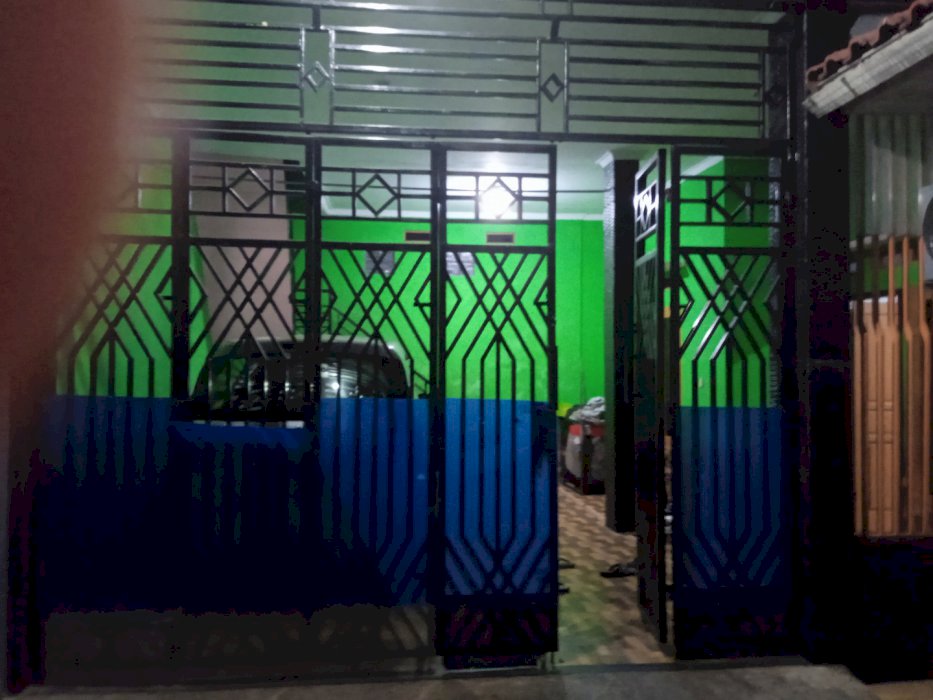 Jual rumah luas bangunan 200 meter tingkat kamar tidur 3 kamar mandi 2