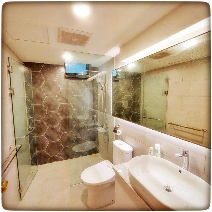 Taman Anggrek Condominium Dijual Unit Full Renov 2+1BR Best City View