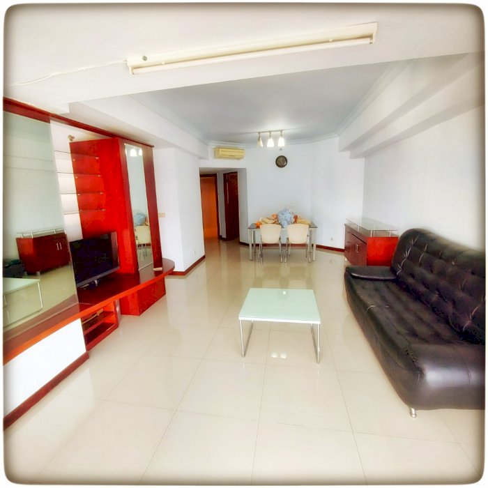 Taman Anggrek Condominium Dijual Cepat Termurah 2+1BR Best City View