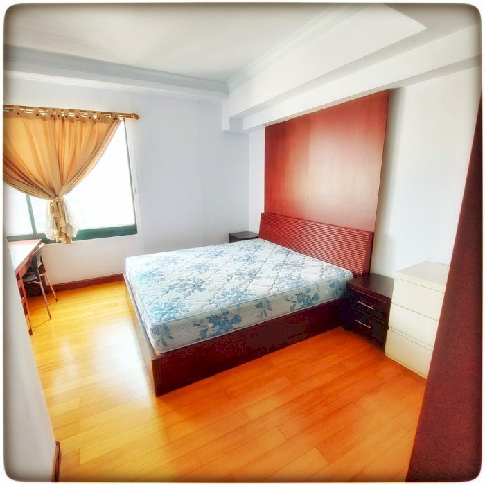 Taman Anggrek Condominium Dijual Cepat Termurah 2+1BR Best City View