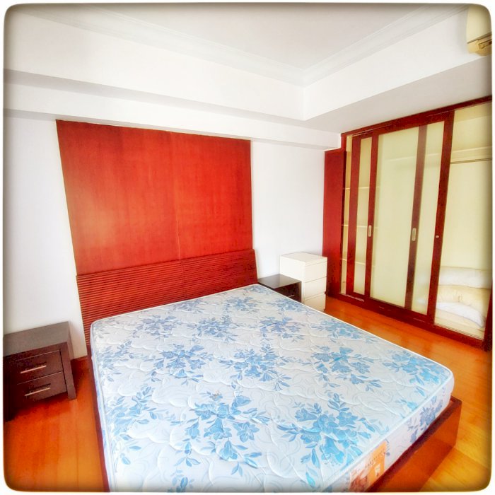 Taman Anggrek Condominium Dijual Cepat Termurah 2+1BR Best City View