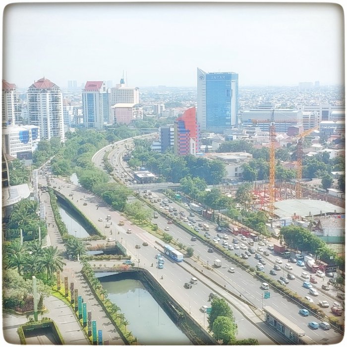 Taman Anggrek Condominium Dijual Cepat Termurah 2+1BR Best City View