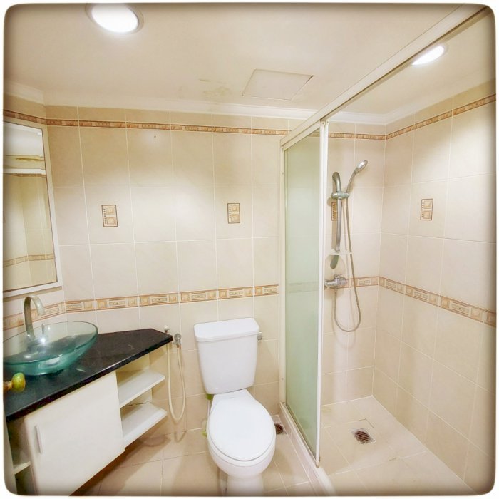 Taman Anggrek Condominium Dijual Unit Renov 2+1BR Tribecca View
