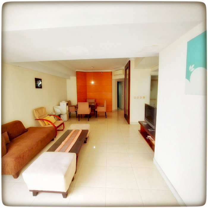 Taman Anggrek Condominium Dijual Unit Renov 2+1BR Tribecca View