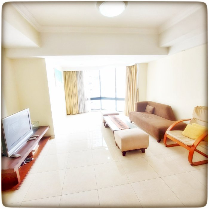 Taman Anggrek Condominium Dijual Unit Renov 2+1BR Tribecca View