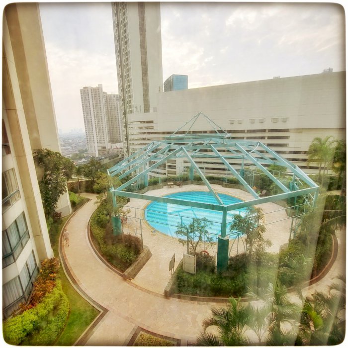 Taman Anggrek Condominium Dijual Corner Unit 2+1BR Garden+Pool View