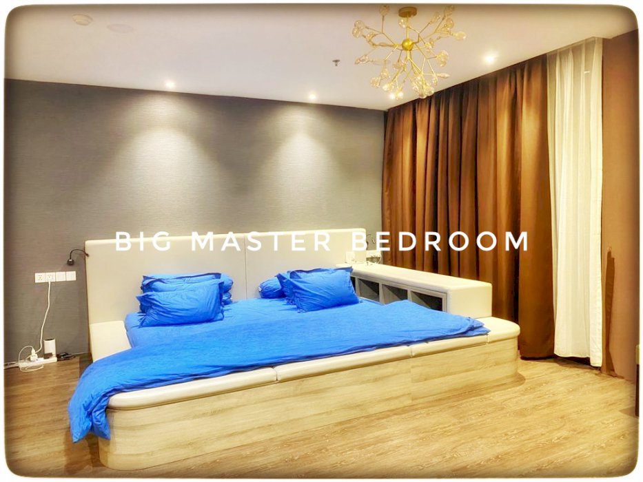Central Park Residence Dijual Cepat Full Renov 4+1BR Best City View