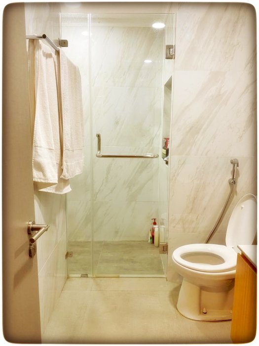 Central Park Residence Dijual Cepat Full Renov 4+1BR Best City View
