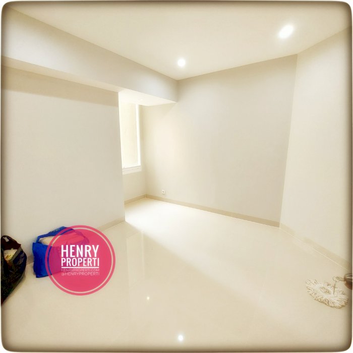 Taman Anggrek Condominium  Dijual RENOV+FURNISH Unit 2+2BR JARANG ADA