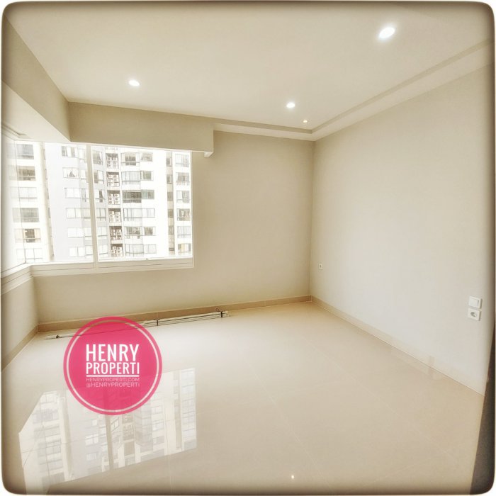 Taman Anggrek Condominium  Dijual RENOV+FURNISH Unit 2+2BR JARANG ADA