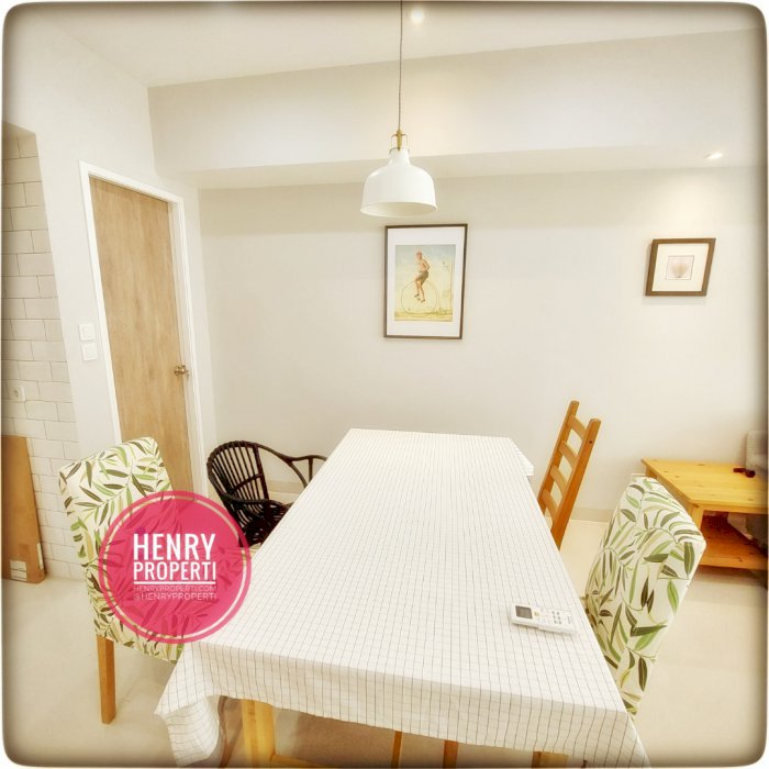 Taman Anggrek Condominium  Dijual RENOV+FURNISH Unit 2+2BR JARANG ADA