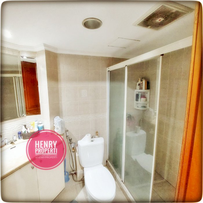 Taman Anggrek Condominium  Dijual Unit 2+1BR  Renov+Furnish City View