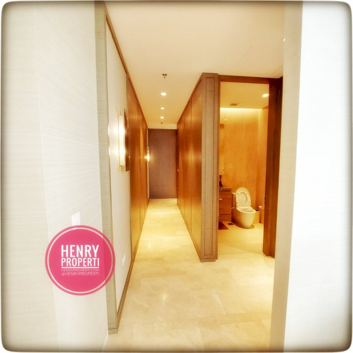 Verde 2  Dijual Unit 3+1BR Pool View Low Fl Unit Terbaik di Setiabudi
