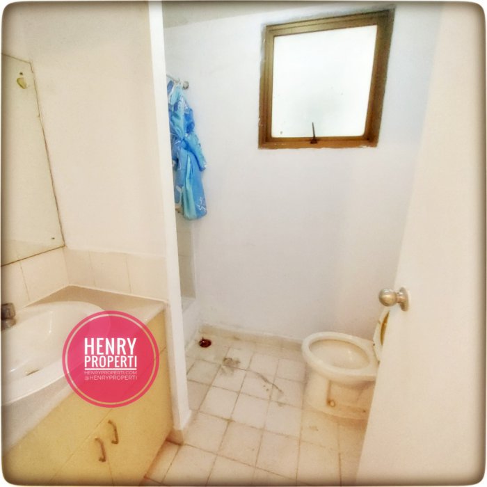 Taman Rasuna Apartment Dijual Cepat Harga di bawah NJOP Unit 3+1BR