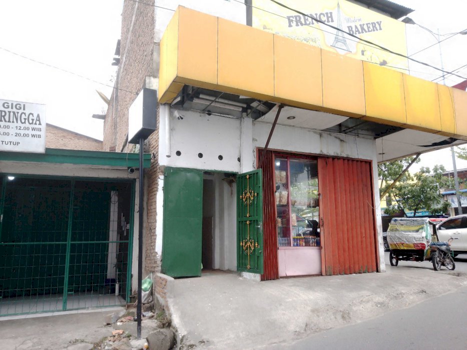 DISEWAKAN RUMAH  DEKAT FLYOVER JAMIN GINTING (SIAP HUNI)