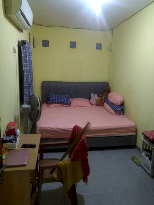 Di jual rumah di perum. Mega regency cikarang sudah renov