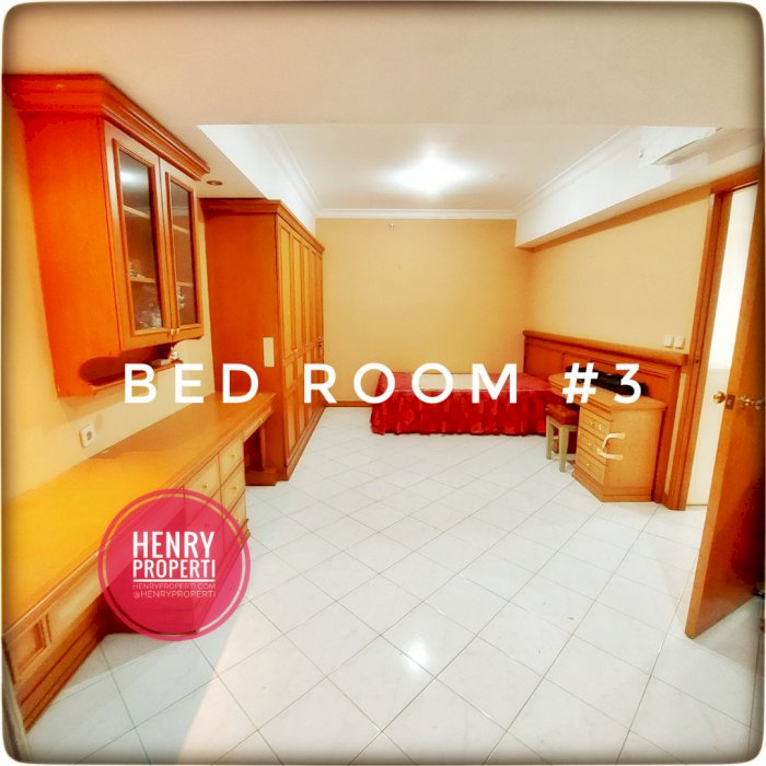 Taman Anggrek Condominium  Dijual Unit Combine 2+1BR  Semi Furnish