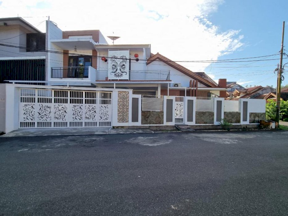 Rumah Mewah Dalam Kota Manado