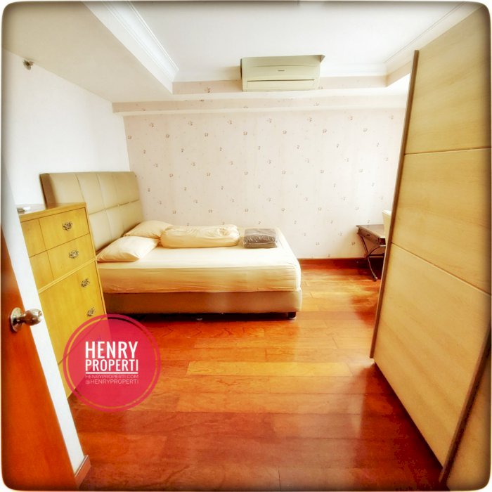 Taman Anggrek Condominium  Dijual Cepat Harga Termurah 3+1BR Furnish