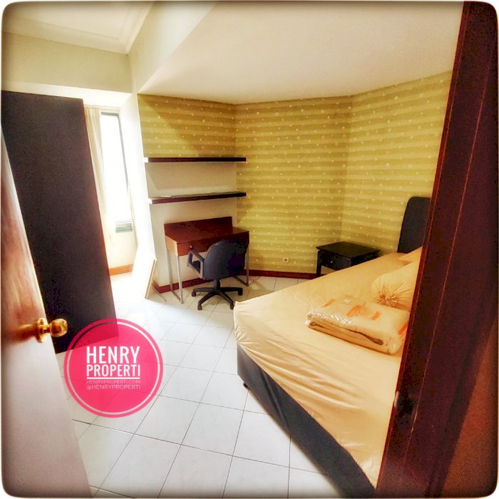 Taman Anggrek Condominium  Dijual Cepat Harga Termurah 3+1BR Furnish