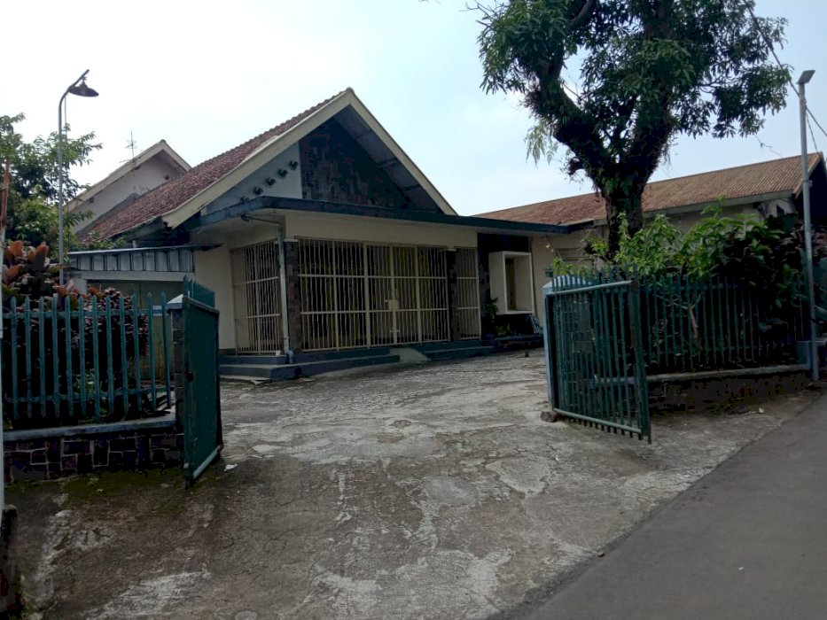 Dijual Rumah + Commercial Area