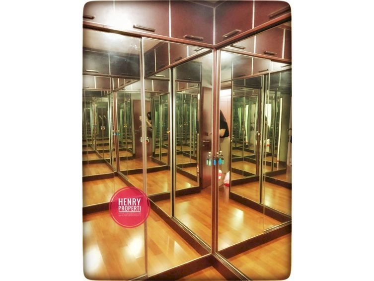 For Rent Beauty Unit 3+1BR Pool View at Permata Hijau Residence