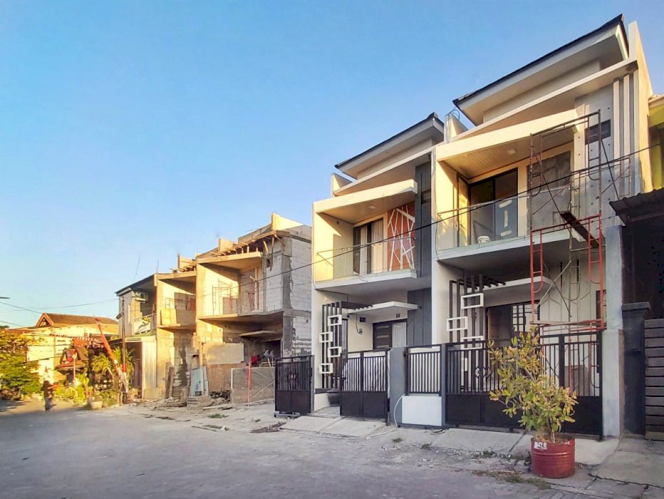 tinggal 1 unit rumah mewah dekat CITO mall, AYani Surabaya