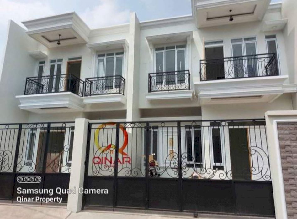 rumah cantik tipe eropa jalan bsar di kita depok