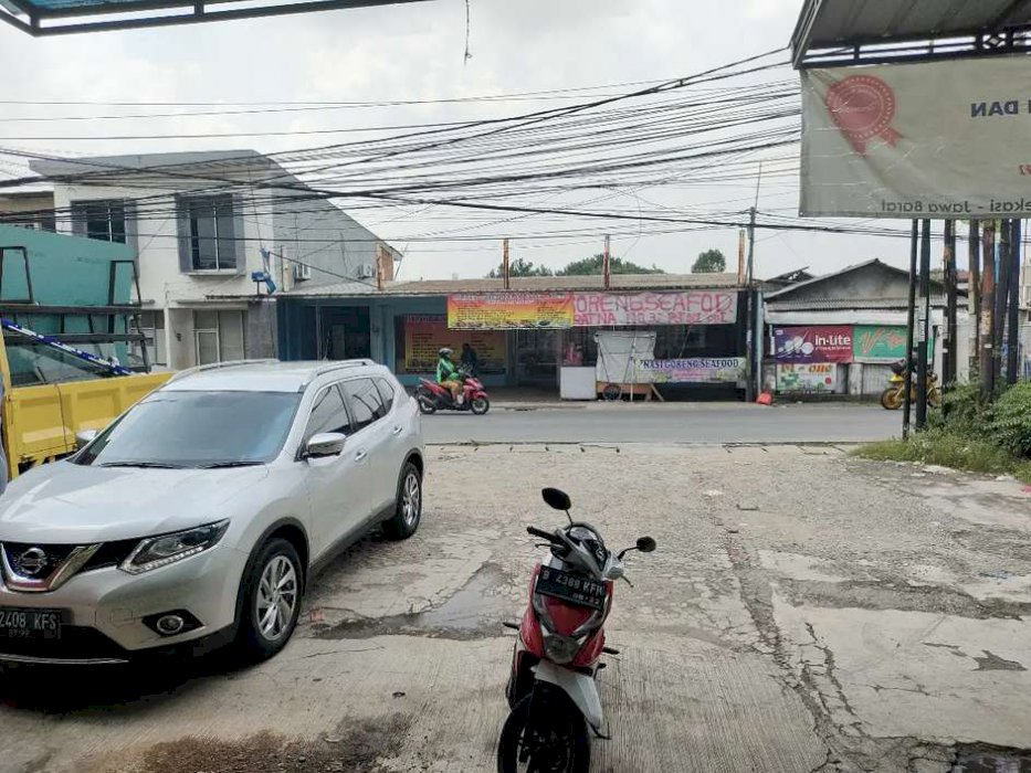 Ruko 2 lantai pinggir jalan