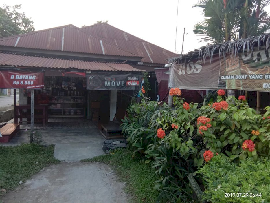 Dijual rumah semi permanen di jalan rakyat