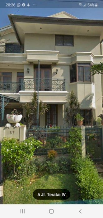 JUAL RUMAH LAYAK HUNI jl. Teratai TANJUNG BARAT INDAH