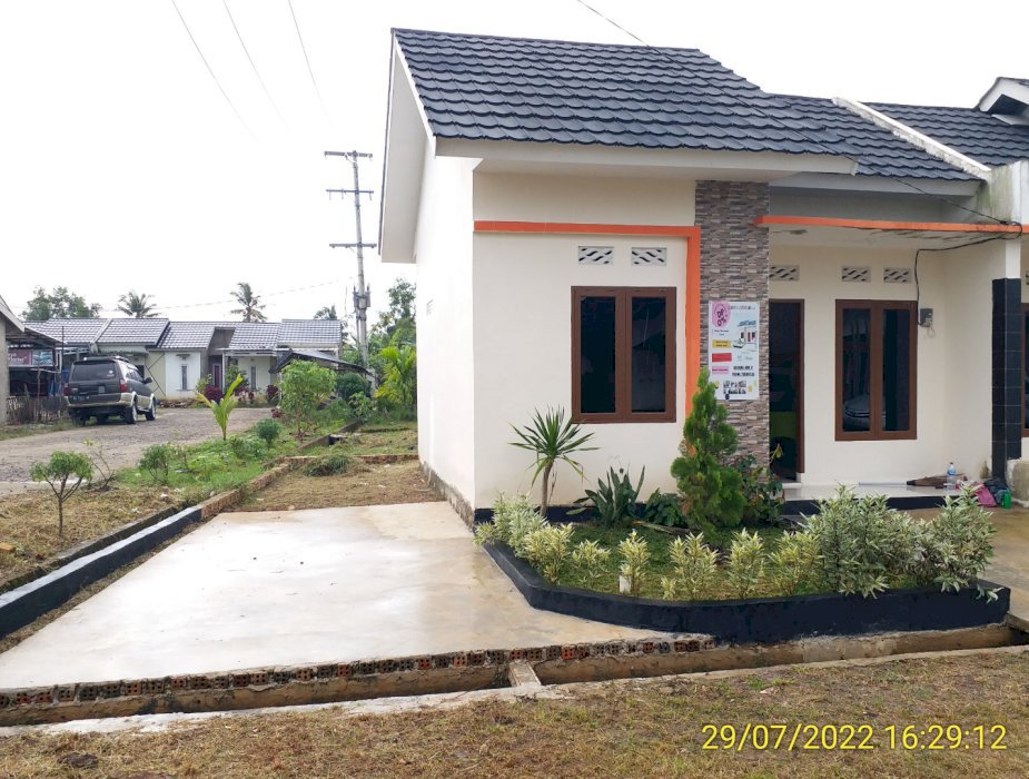 Jual Rumah  komersil minimalis  dikotamadya