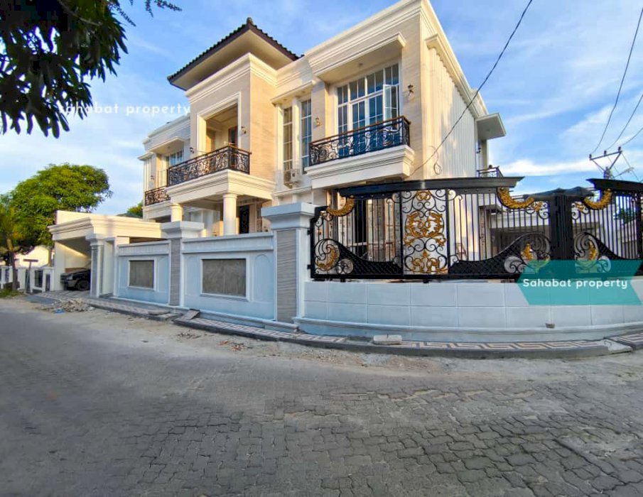 Rumah baru 2 lantai  mewah dan exclusive
