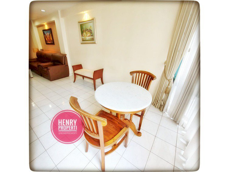 Taman Anggrek Condominium DIJUAL CEPAT HARGA TERMURAH 3+1BR Furnish