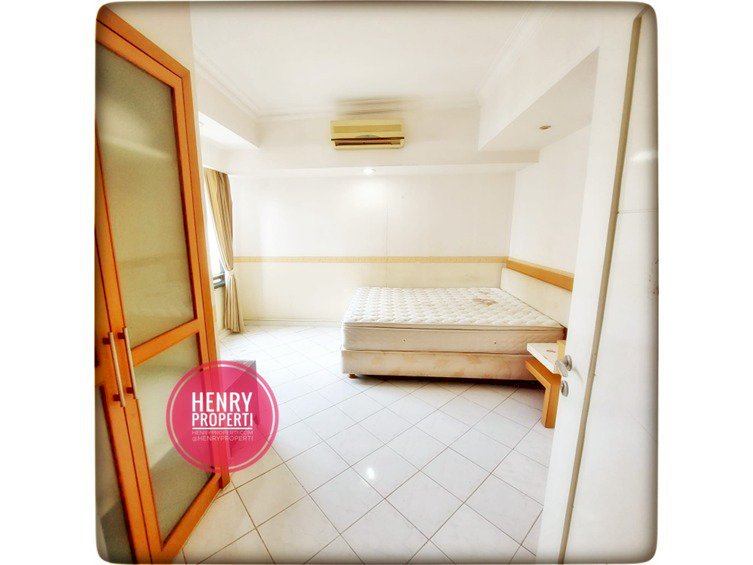 Taman Anggrek Condominium DIJUAL CEPAT HARGA TERMURAH 3+1BR Furnish
